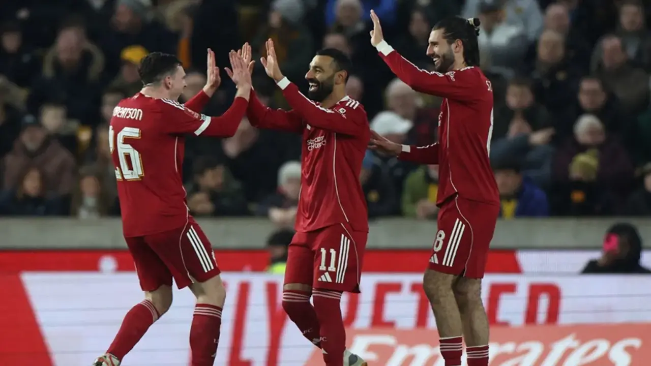 موعد مباراة غلطة سراي وليفربول في ذهاب دور الـ16 بدوري أبطال أوروبا